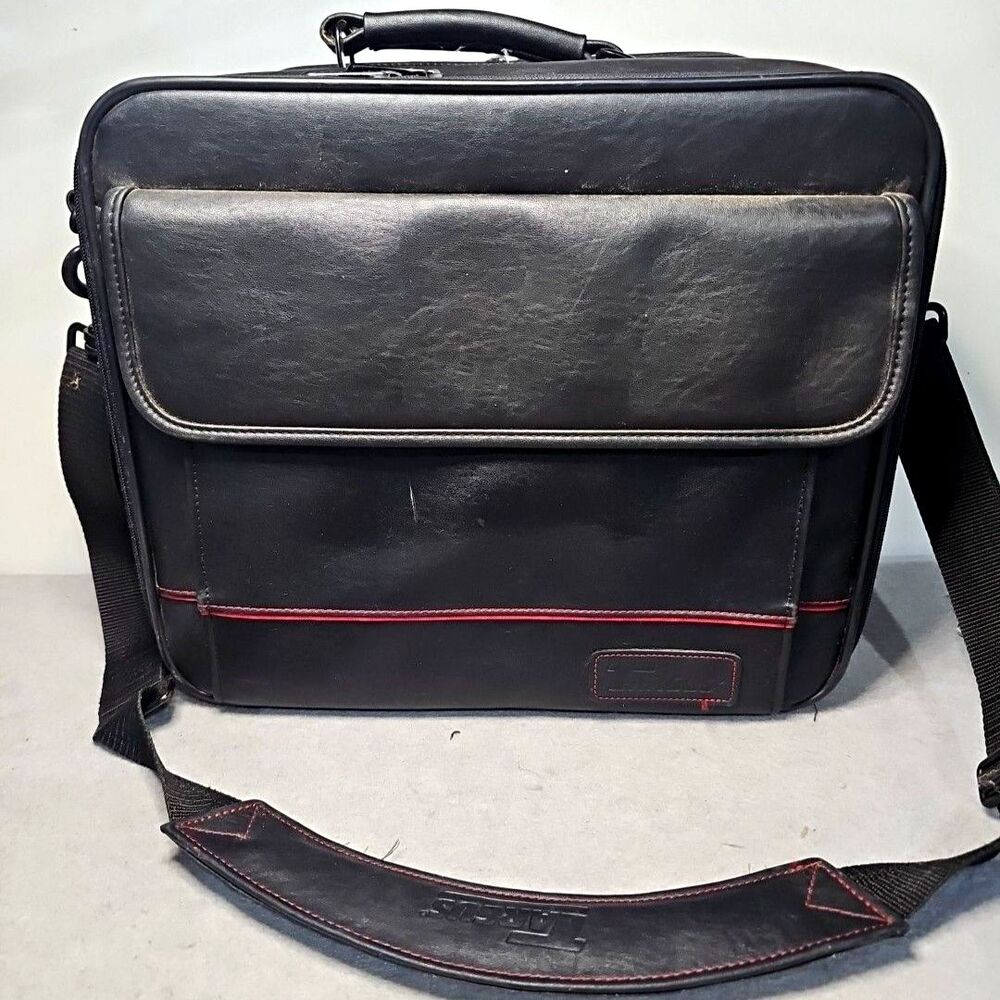 Targus Black Universal Notebook Case Vintage Leather Laptop Bag Model CUN1